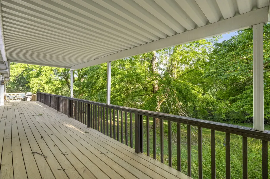 134 Murphree Avenue Centerville TN 37033