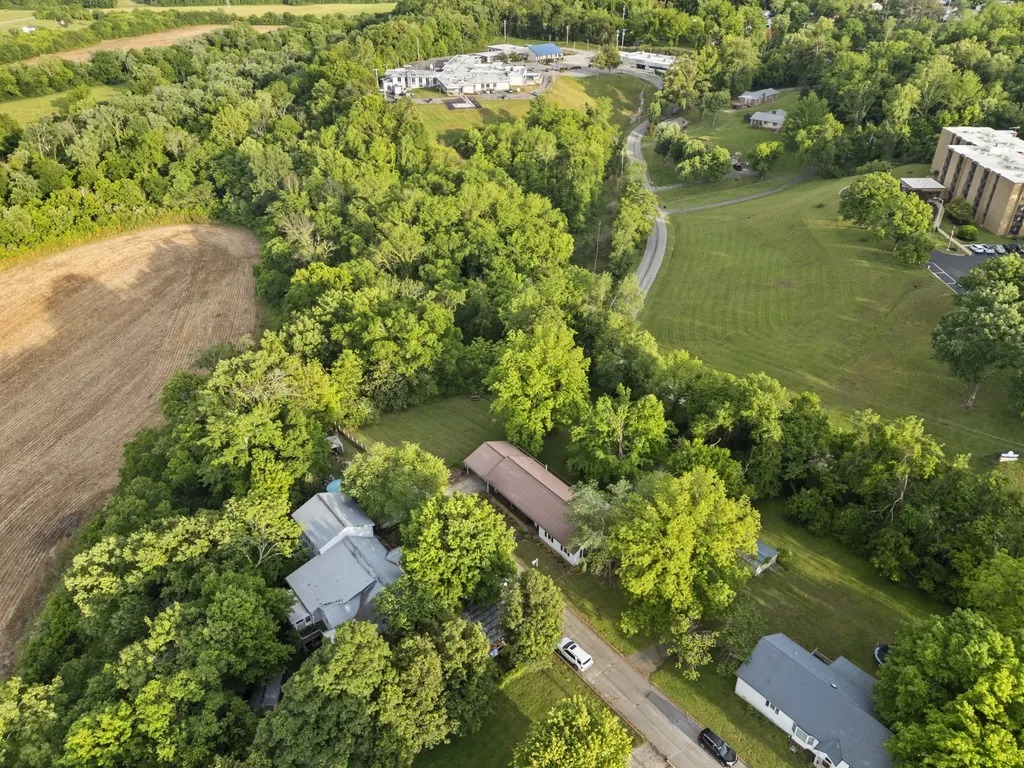 134 Murphree Avenue Centerville TN 37033