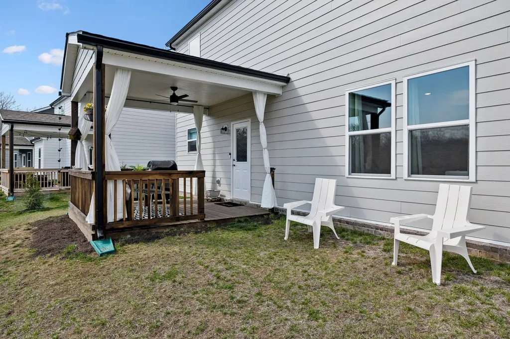 131 Glacier Way La Vergne TN 37086