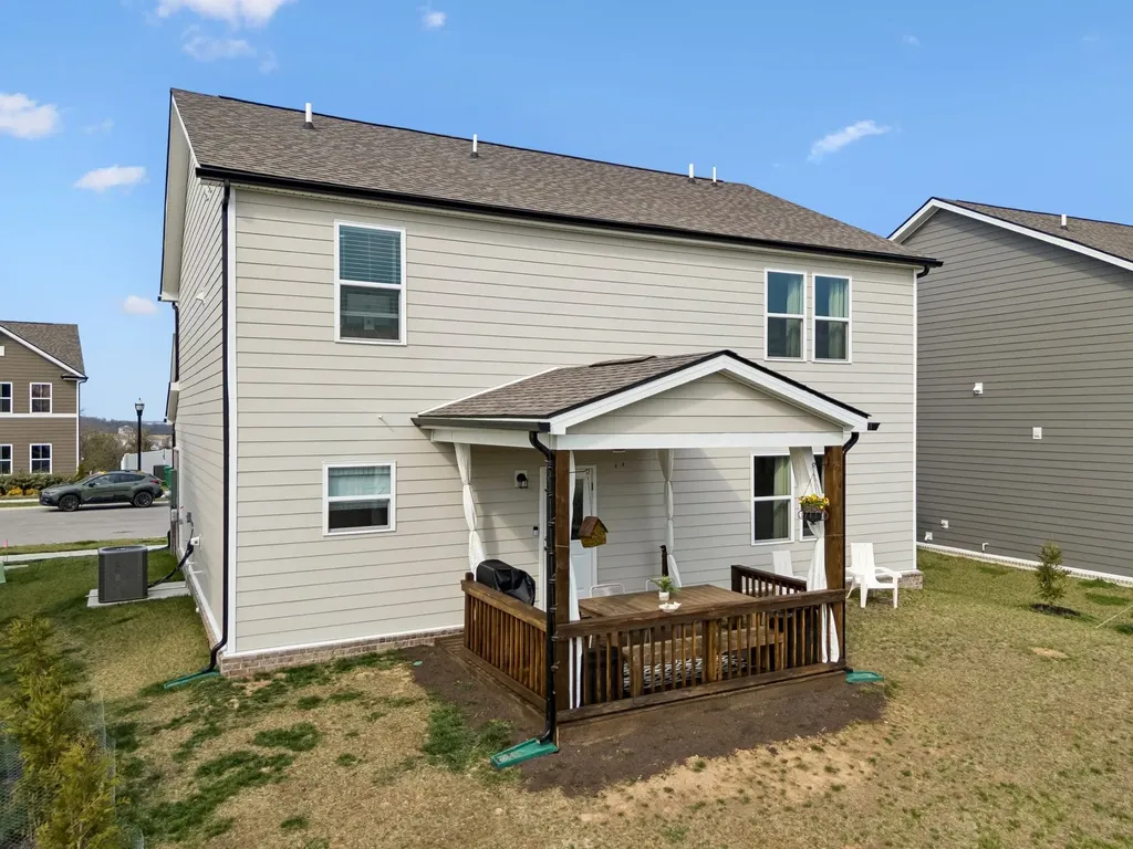 131 Glacier Way La Vergne TN 37086