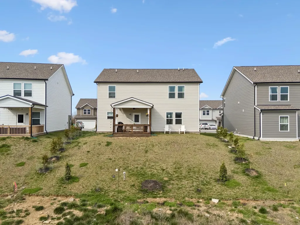 131 Glacier Way La Vergne TN 37086