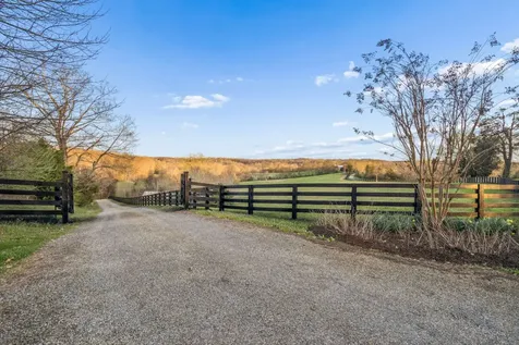 683 Johnson Branch Road Williamsport TN 38487