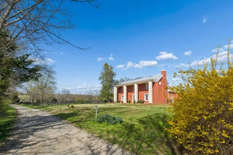 683 Johnson Branch Road Williamsport TN 38487