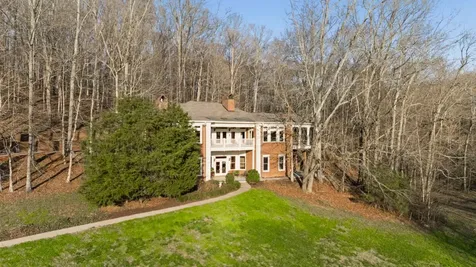 683 Johnson Branch Road Williamsport TN 38487