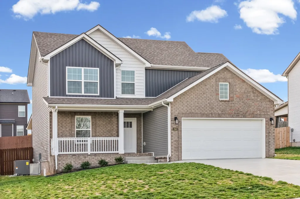 744 Banister Drive Clarksville TN 37042