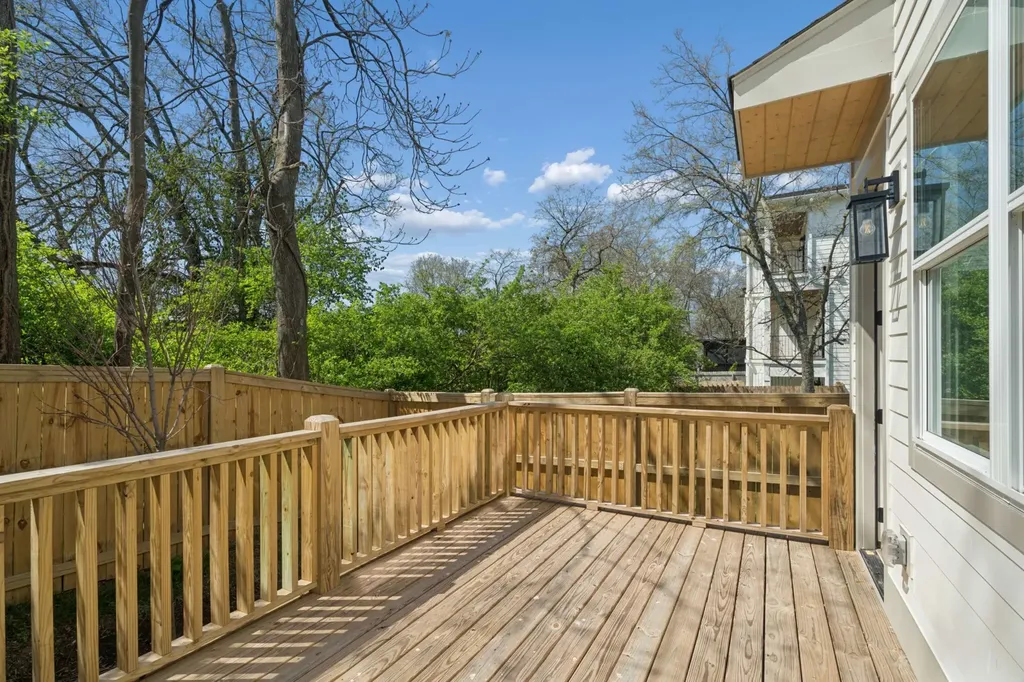 401B Saint Francis Avenue Nashville TN 37205