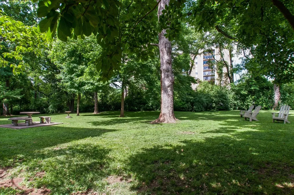4225 Harding Pike Nashville TN 37205