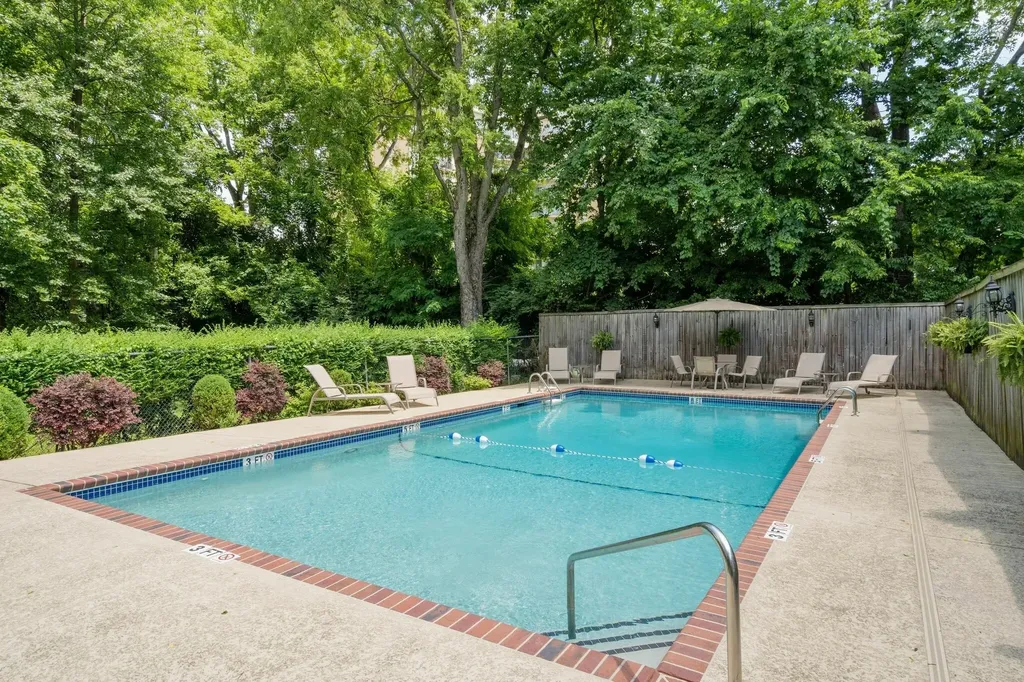 4225 Harding Pike Nashville TN 37205