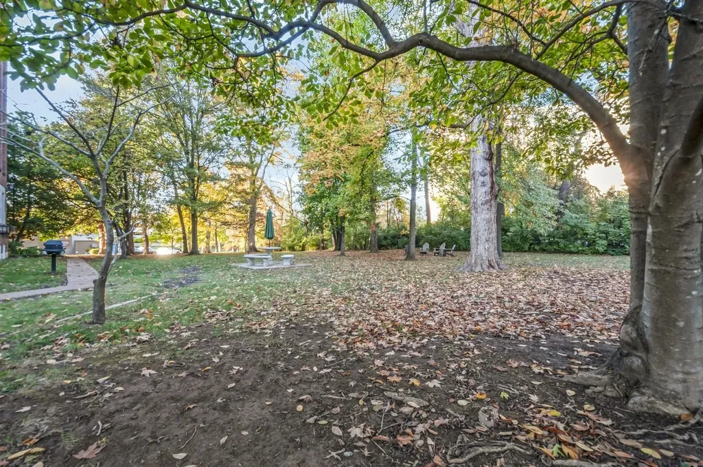 4225 Harding Pike Nashville TN 37205