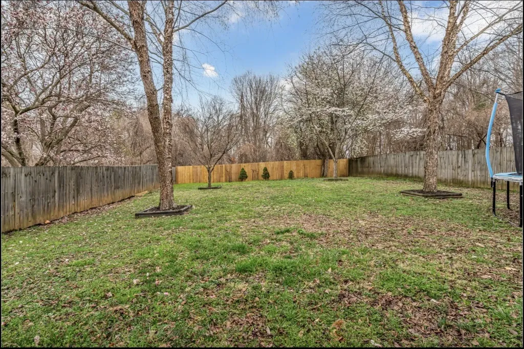 1589 Hedgewood Road Clarksville TN 37042