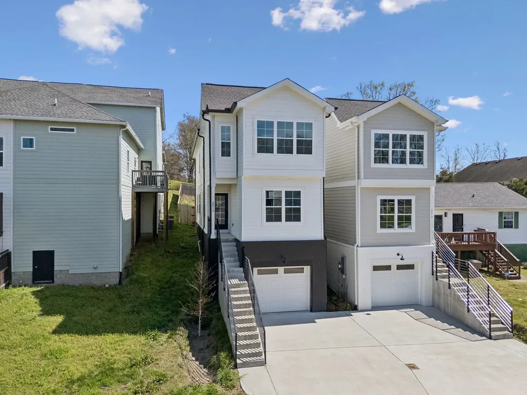 2212 18th Ave, N Nashville TN 37208