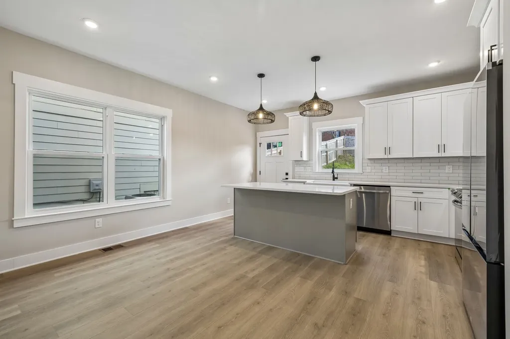 2212 18th Ave, N Nashville TN 37208