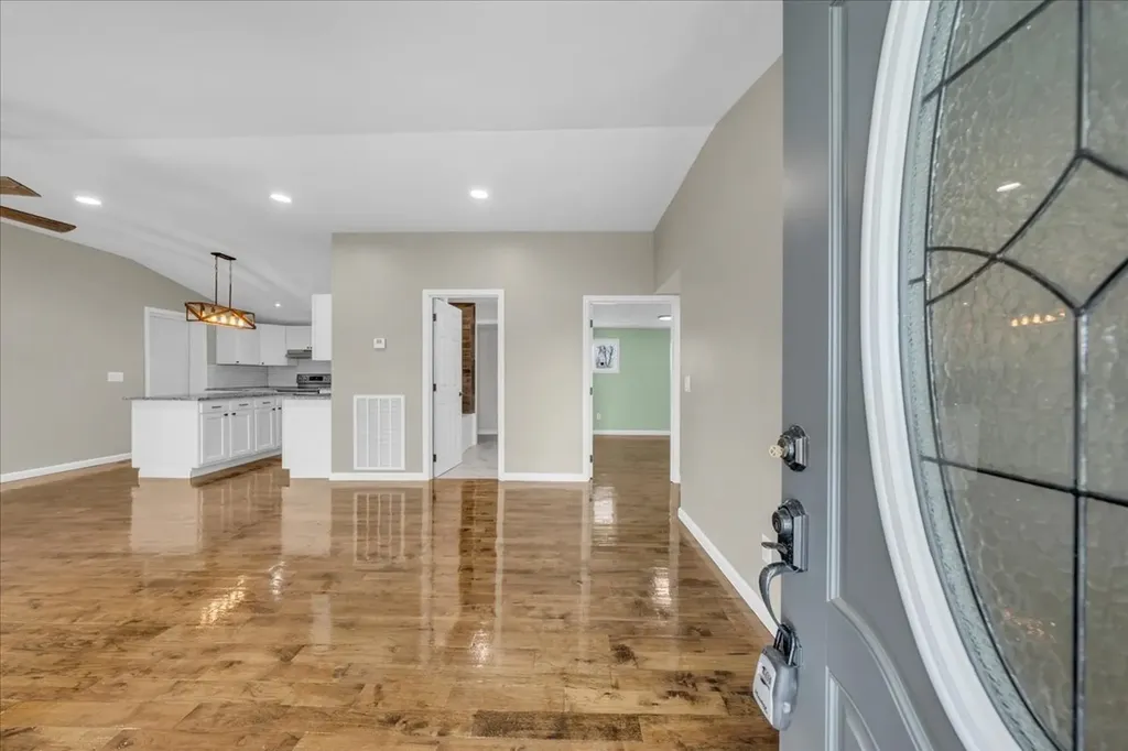 1391 S 20th Avenue Gruetli Laager TN 37339