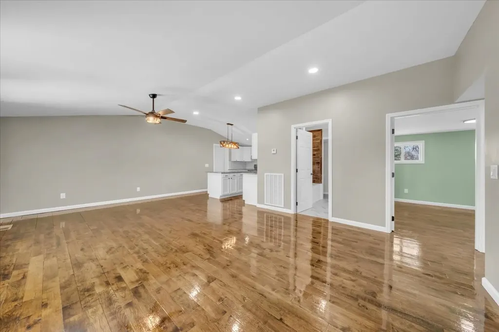 1391 S 20th Avenue Gruetli Laager TN 37339