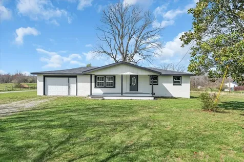 1391 S 20th Avenue Gruetli Laager TN 37339