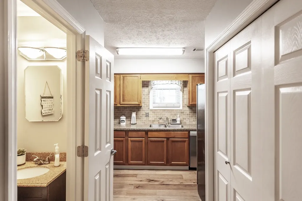 430 Walton Ferry Road Hendersonville TN 37075