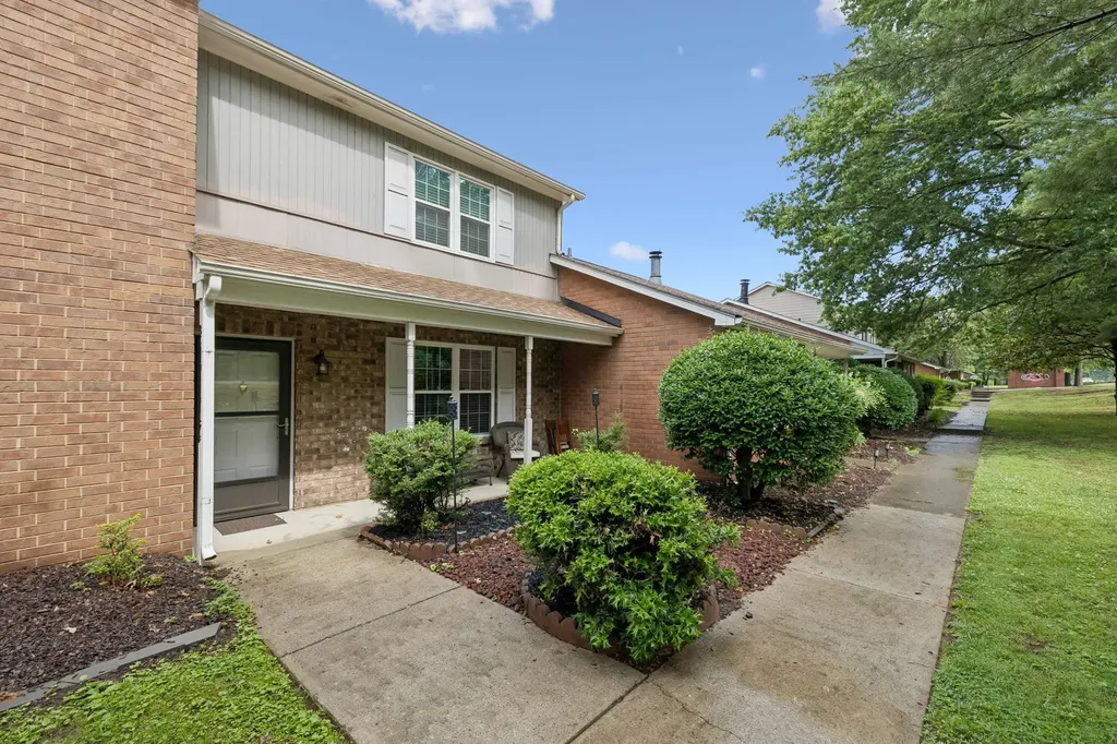 430 Walton Ferry Road Hendersonville TN 37075