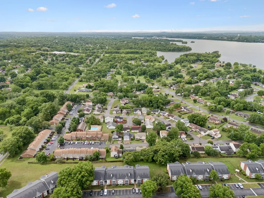 430 Walton Ferry Road Hendersonville TN 37075