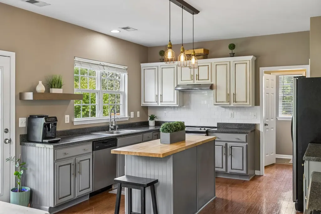 1729 Bastante Court Nolensville TN 37135