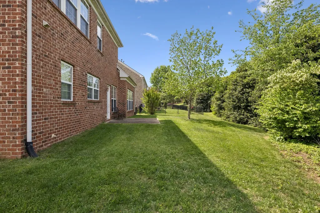 1729 Bastante Court Nolensville TN 37135