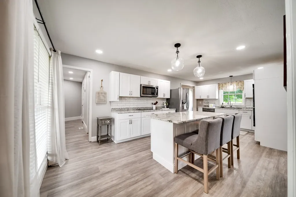 1112 Belmont Drive Cookeville TN 38506