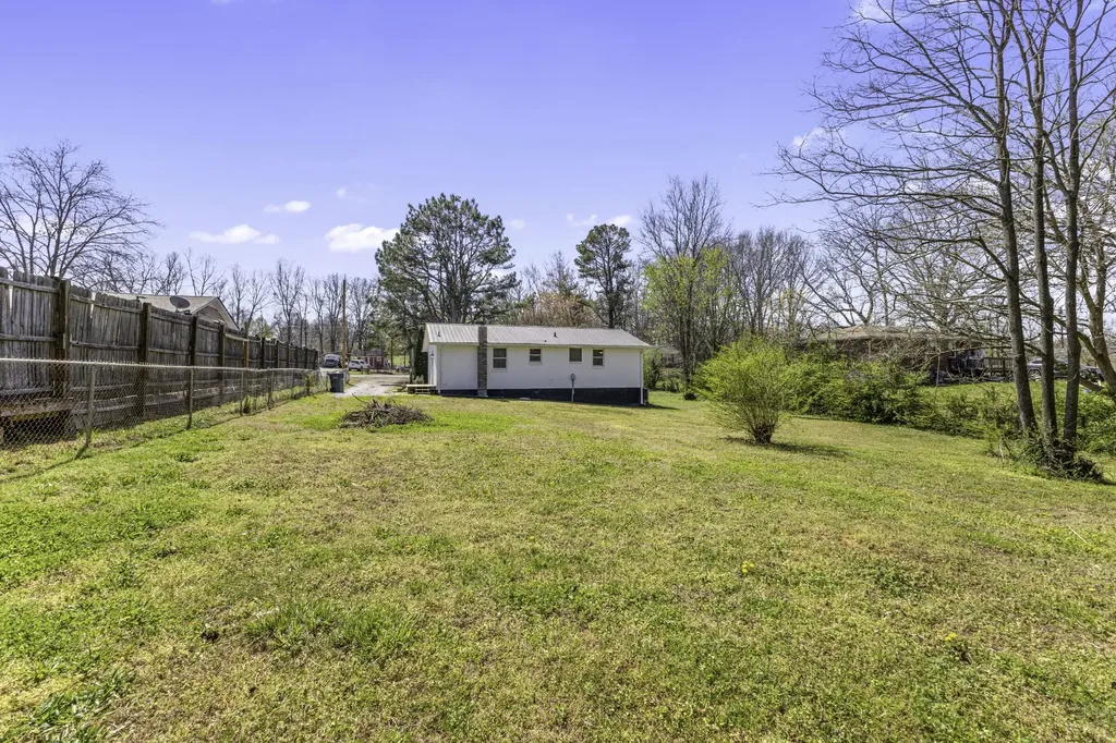 123 Hogin Road Dickson TN 37055