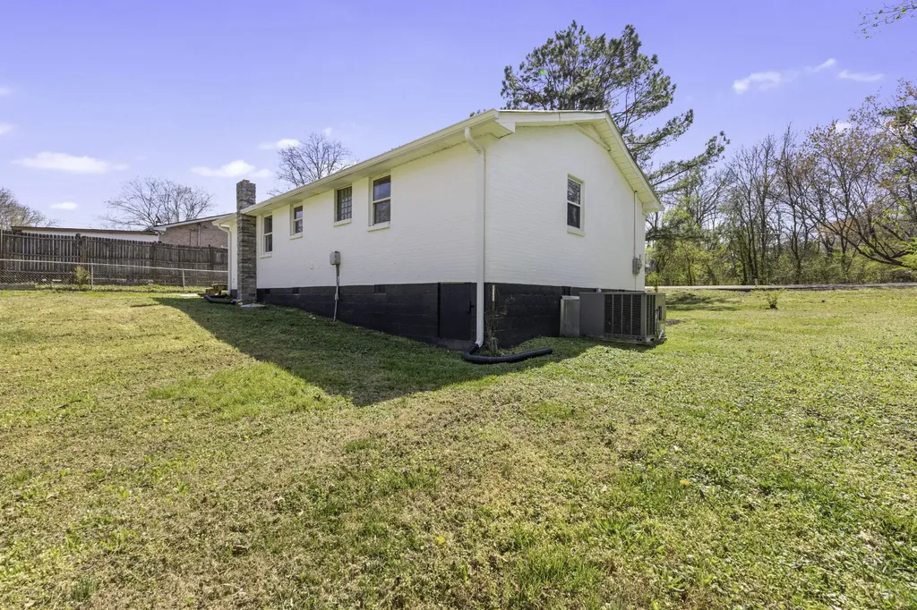 123 Hogin Road Dickson TN 37055
