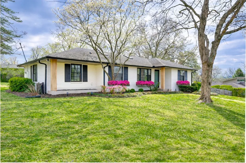 4912 Trousdale Drive Nashville TN 37220