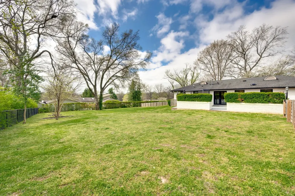 4912 Trousdale Drive Nashville TN 37220