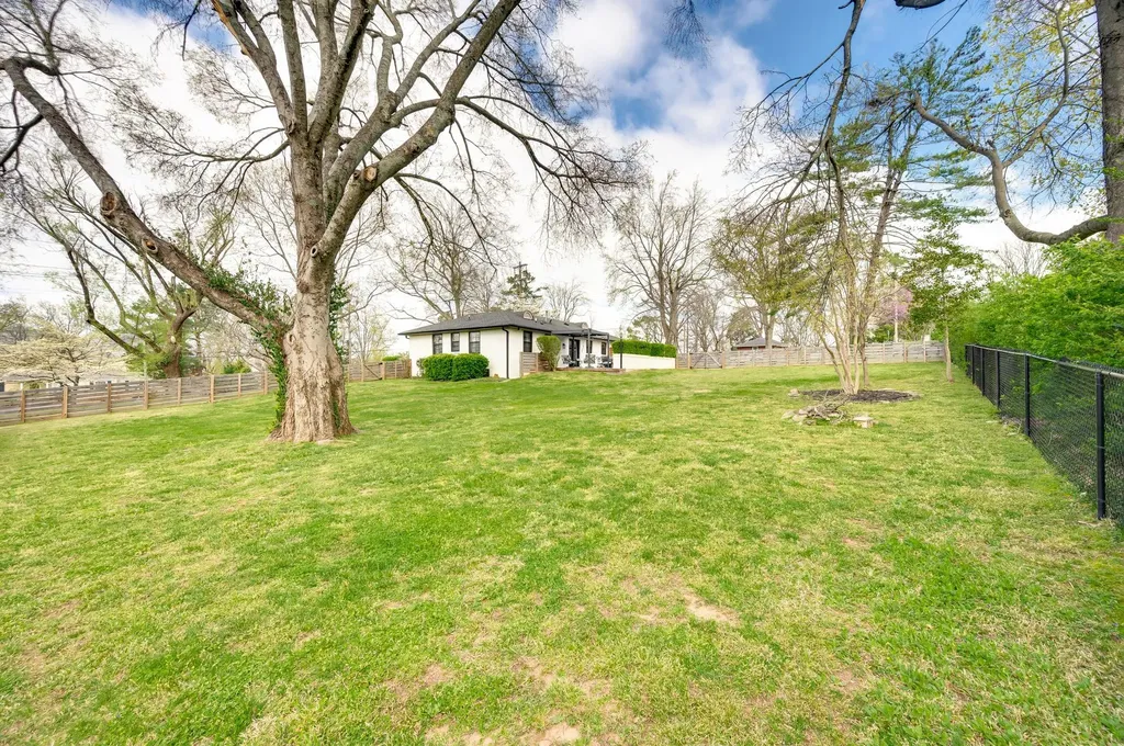 4912 Trousdale Drive Nashville TN 37220