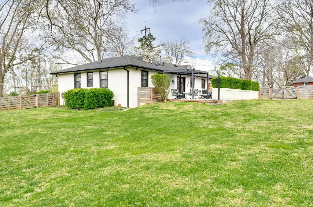 4912 Trousdale Drive Nashville TN 37220