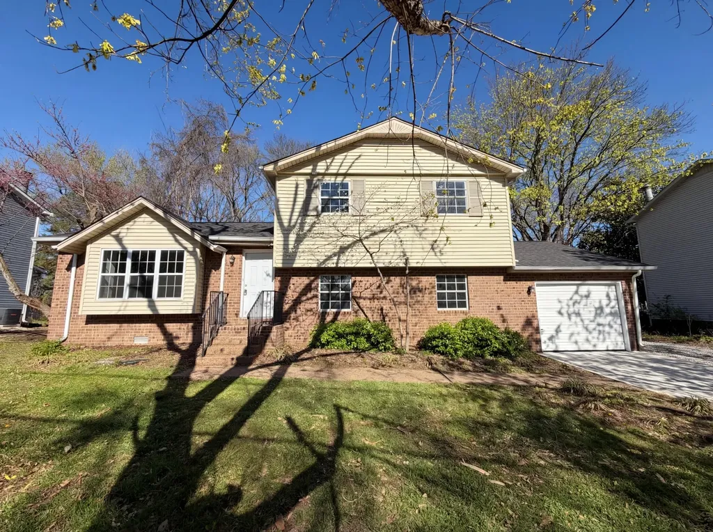 5148 Roxborough Drive Hermitage TN 37076