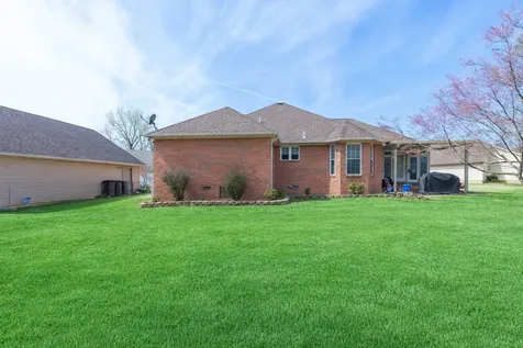 248 Delta Pine Avenue Dyersburg TN 38024
