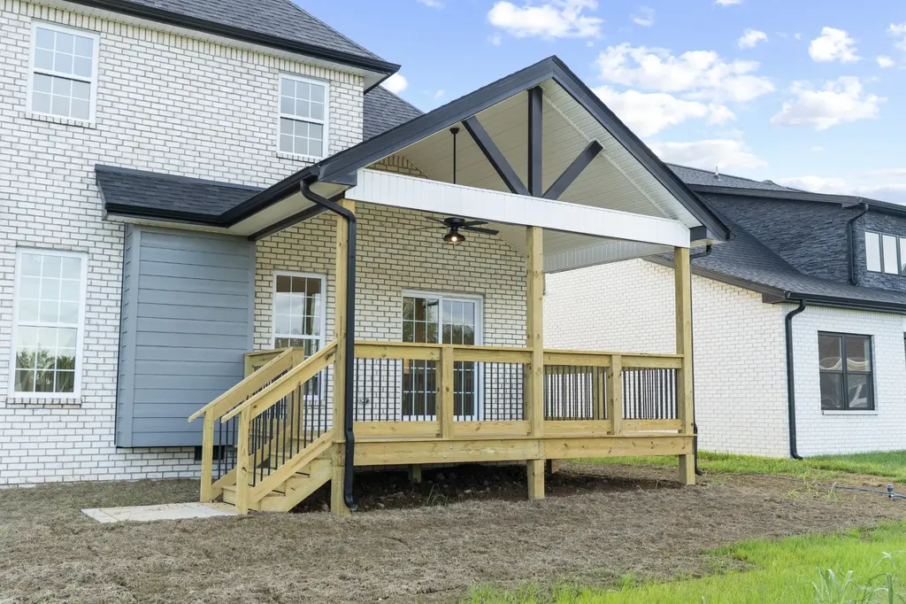 522 Foxglove Lane Clarksville TN 37043