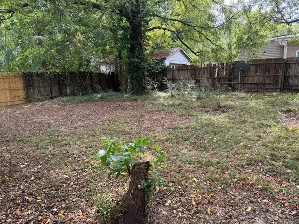 1114 Woodard Street Clarksville TN 37040