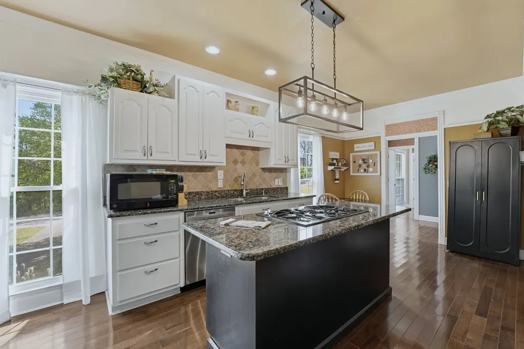 1015 Singing Springs Road Mount Juliet TN 37122