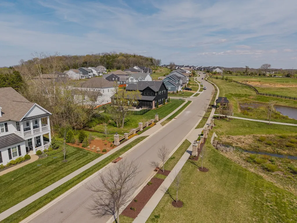 1048 Pine Creek Drive Arrington TN 37014