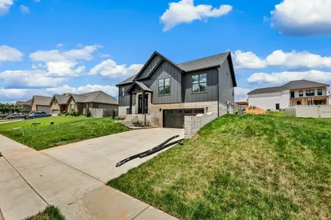 255 Bellshire Drive Clarksville TN 37043