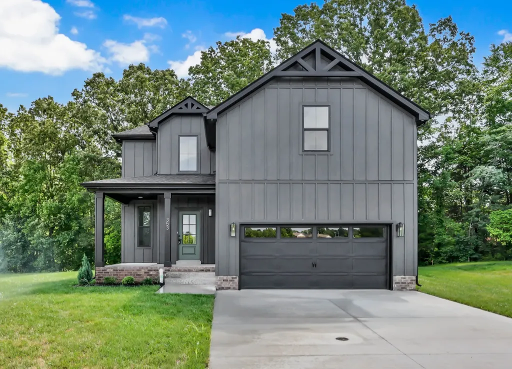 353 Chase Drive Clarksville TN 37043