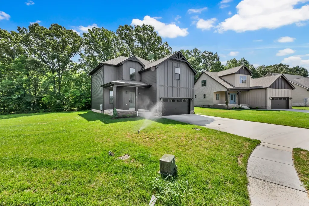 353 Chase Drive Clarksville TN 37043