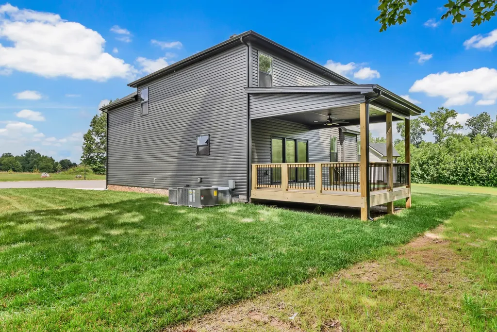 353 Chase Drive Clarksville TN 37043