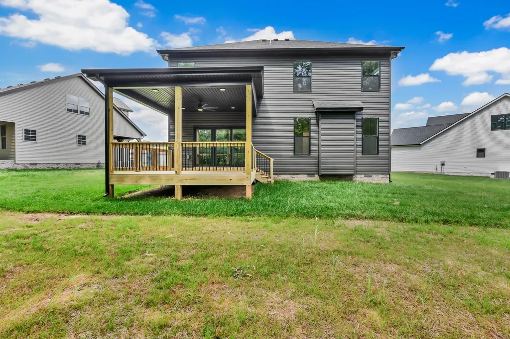 353 Chase Drive Clarksville TN 37043