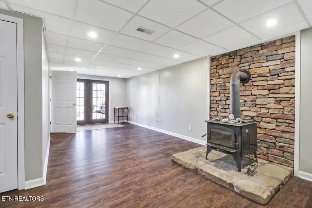 254 Sherwood Forest Road Livingston TN 38570