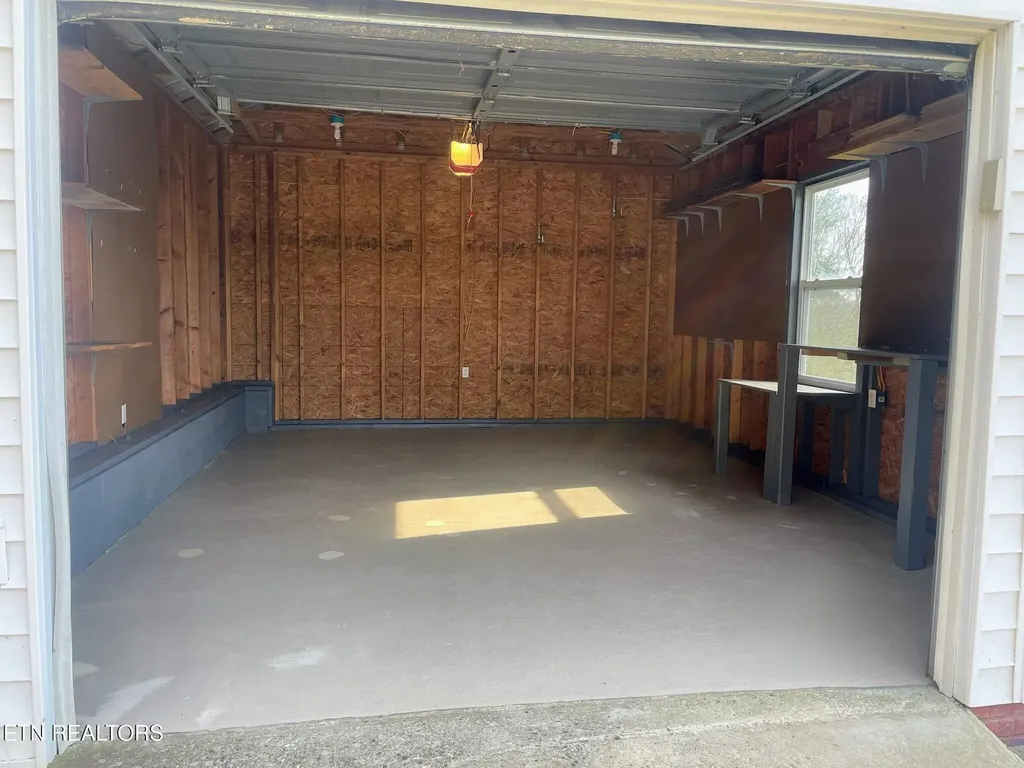 254 Sherwood Forest Road Livingston TN 38570