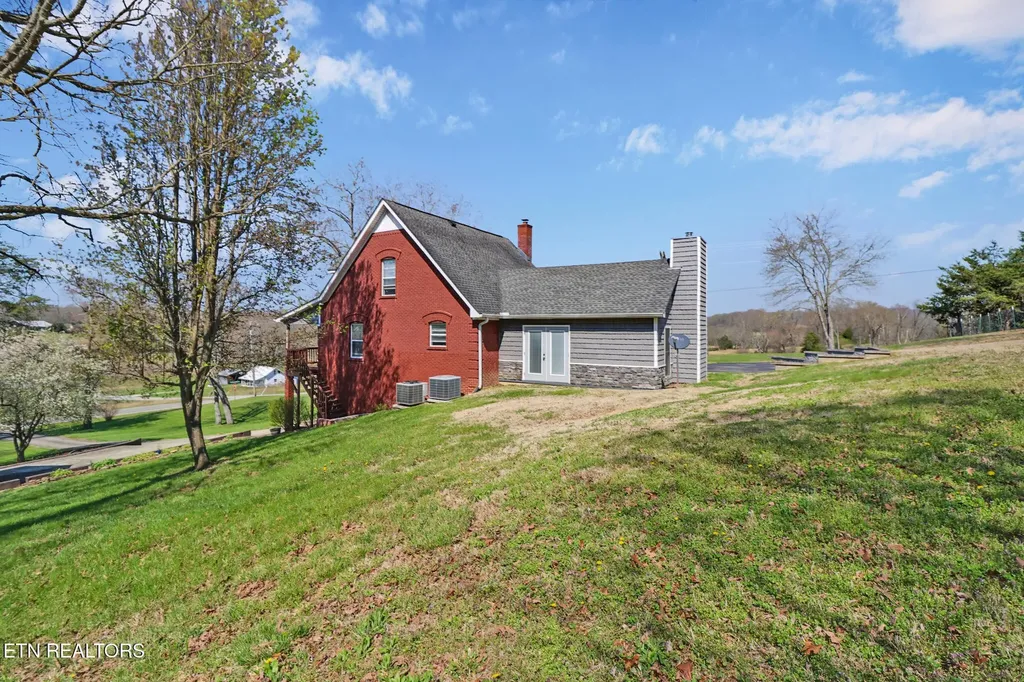 254 Sherwood Forest Road Livingston TN 38570