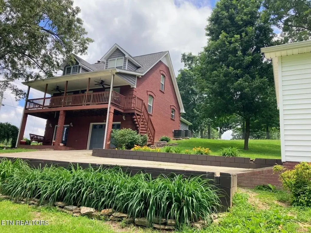 254 Sherwood Forest Road Livingston TN 38570