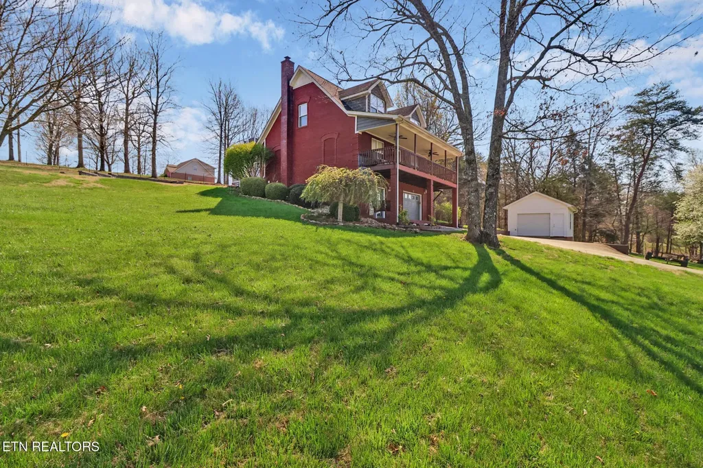 254 Sherwood Forest Road Livingston TN 38570