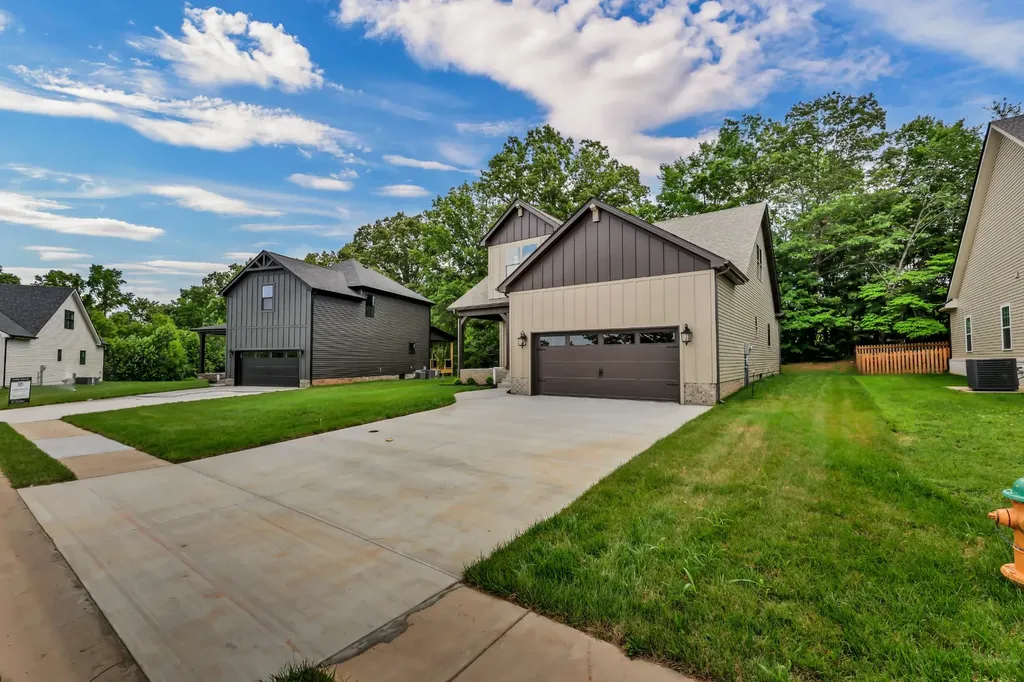 349 Chase Drive Clarksville TN 37043