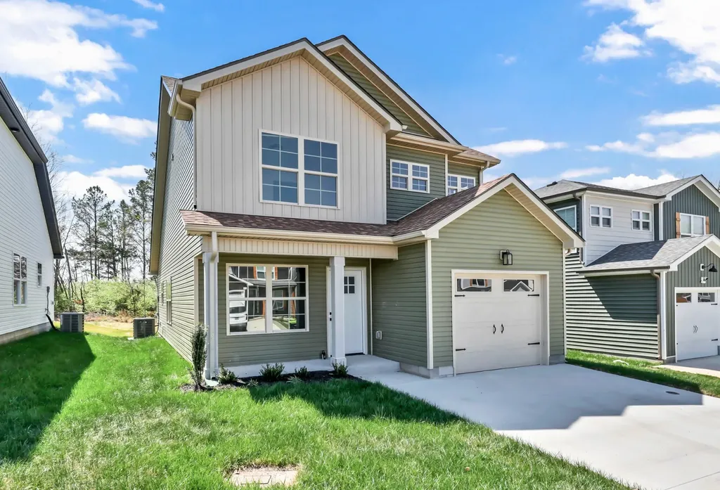 221 Quarry Overlook Way Clarksville TN 37043