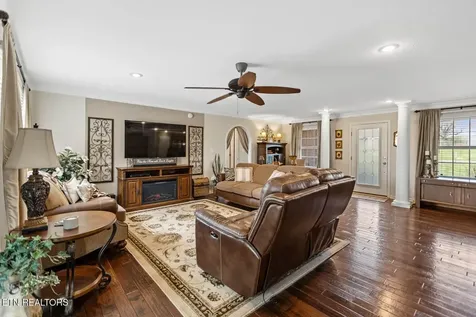 3748 Whitworth Drive Knoxville TN 37938